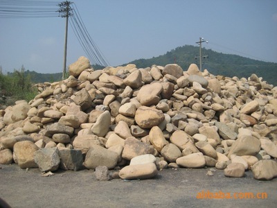 大小鵝卵石、礫石與碎石 林軍個(gè)體經(jīng)營(yíng)的優(yōu)質(zhì)供應(yīng)與專業(yè)加工